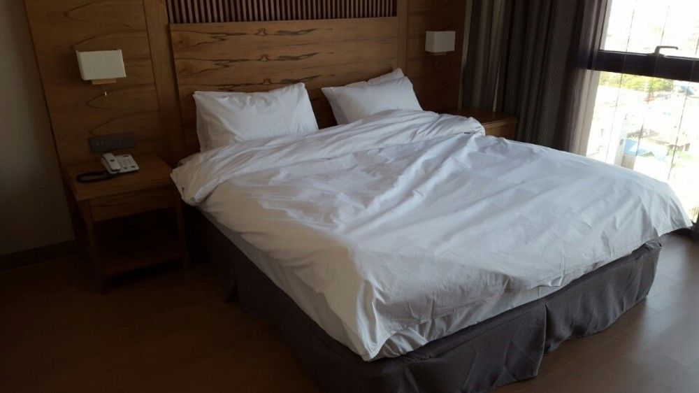 J Square Hotel And Wedding جينجو المظهر الخارجي الصورة