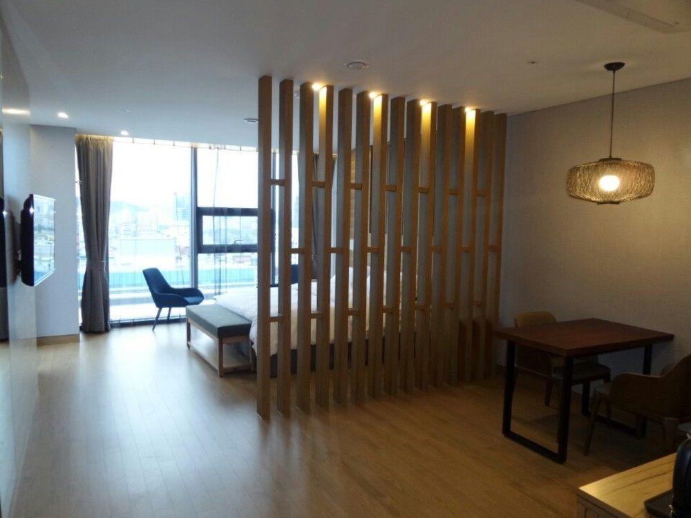 J Square Hotel And Wedding جينجو المظهر الخارجي الصورة