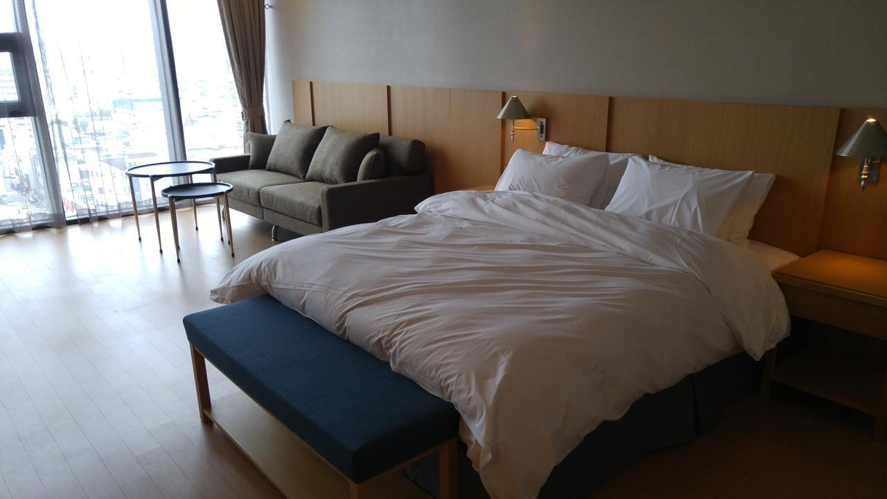 J Square Hotel And Wedding جينجو المظهر الخارجي الصورة