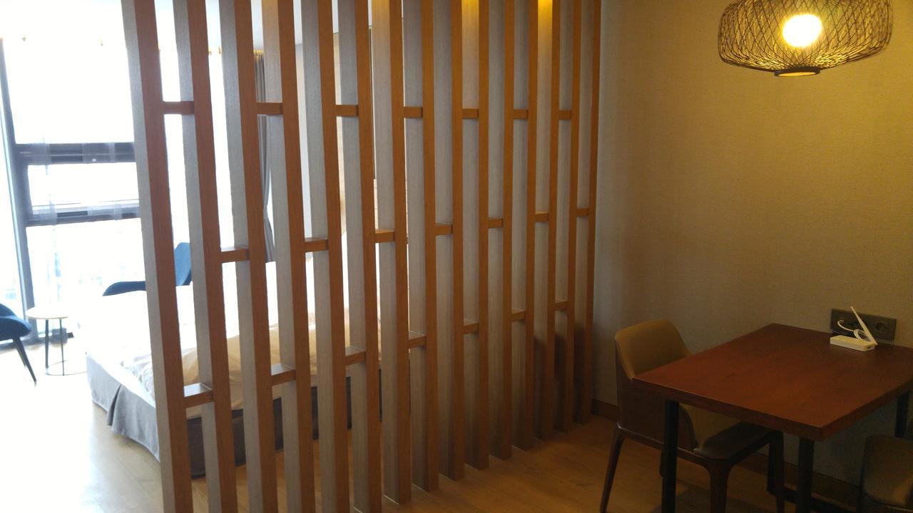 J Square Hotel And Wedding جينجو المظهر الخارجي الصورة