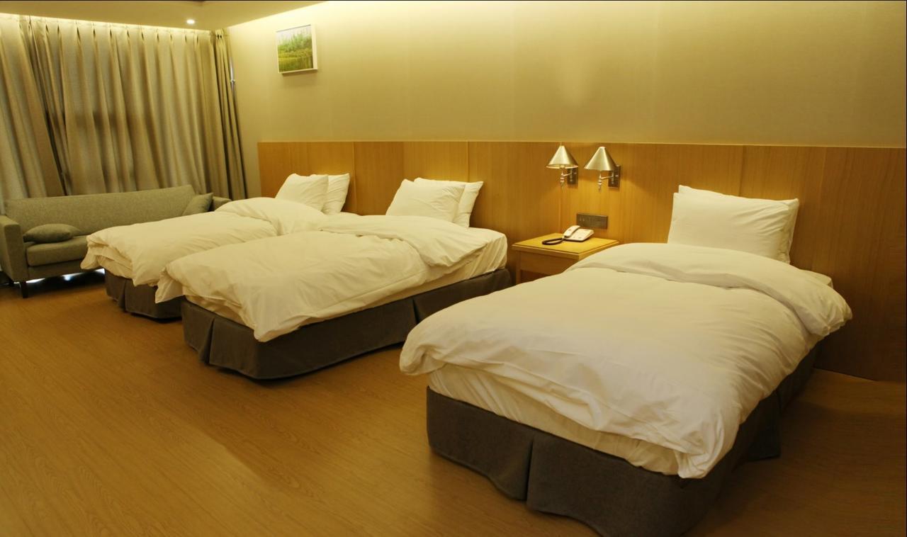 J Square Hotel And Wedding جينجو المظهر الخارجي الصورة