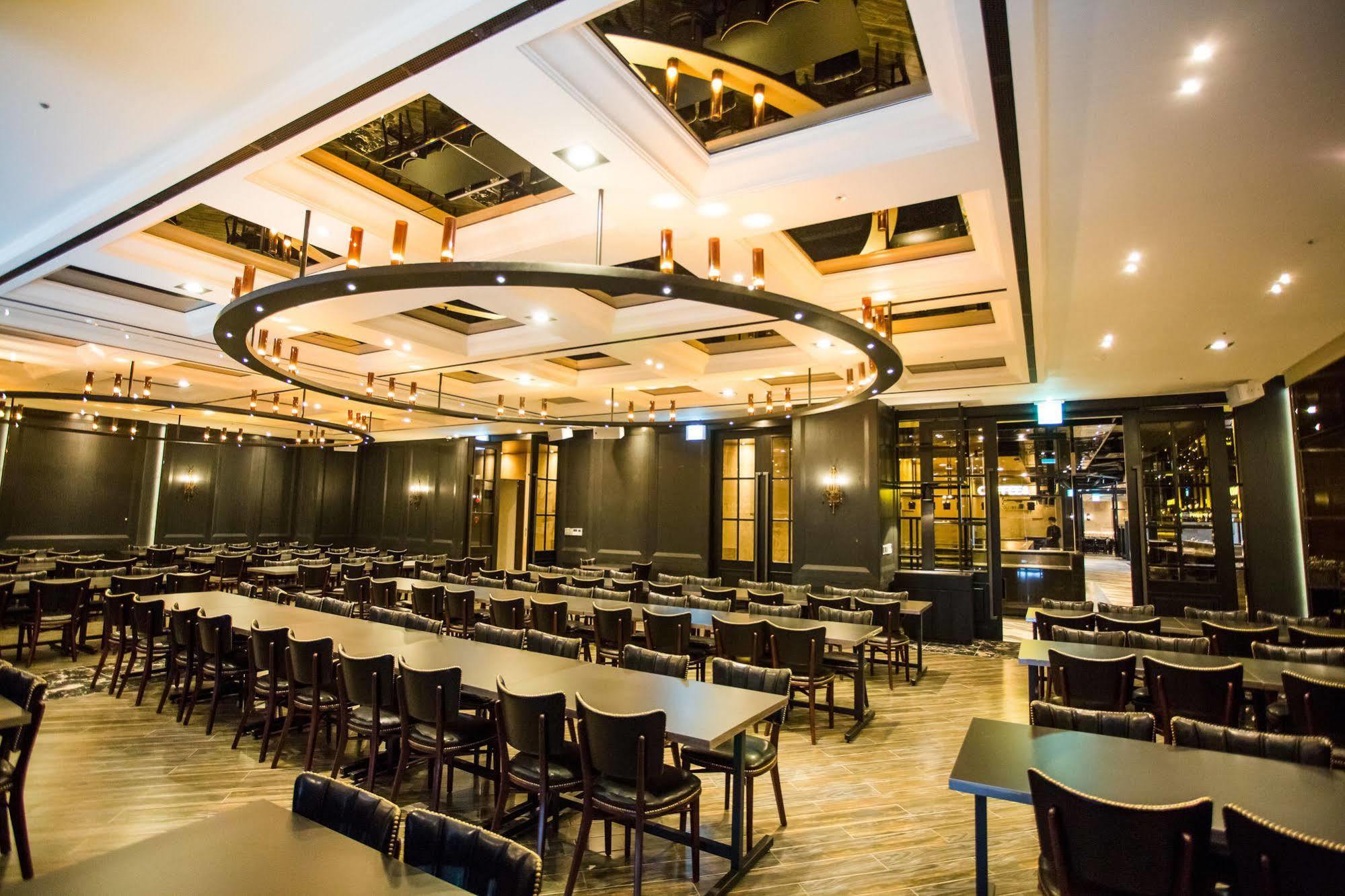 J Square Hotel And Wedding جينجو المظهر الخارجي الصورة